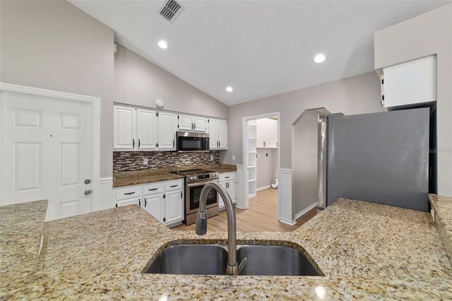 8526 SE 12TH COURT, Ocala, FL 34480