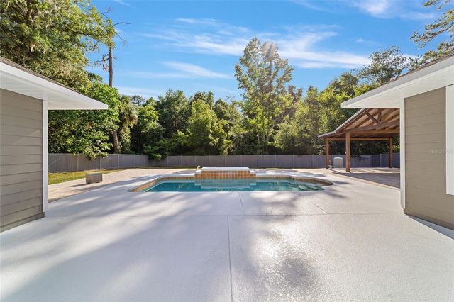 8526 SE 12TH COURT, Ocala, FL 34480