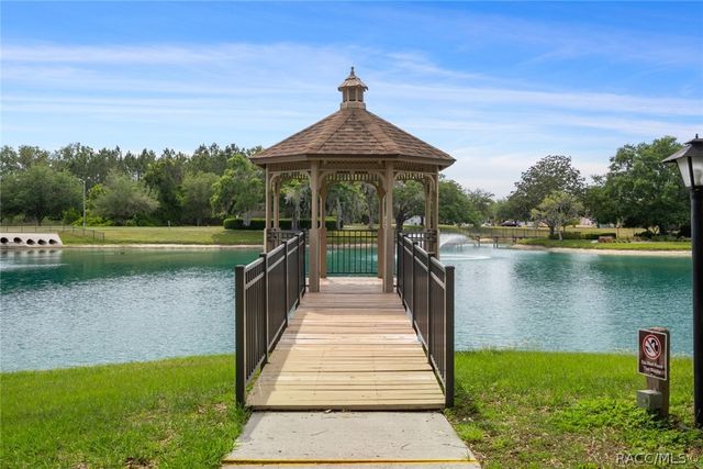 6487 W Lexington Drive, Crystal River, FL 34429