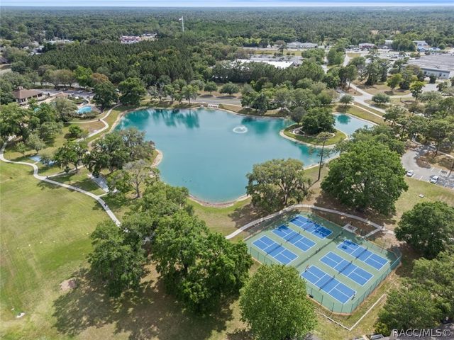 6487 W Lexington Drive, Crystal River, FL 34429