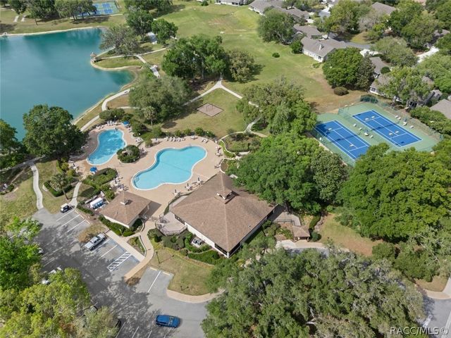 6487 W Lexington Drive, Crystal River, FL 34429
