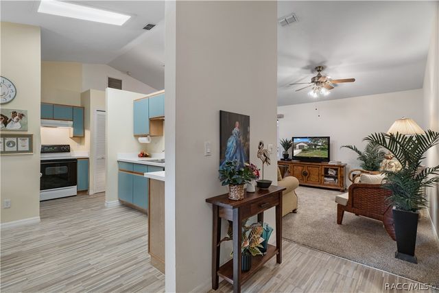 6487 W Lexington Drive, Crystal River, FL 34429