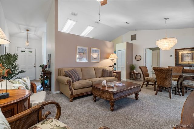 6487 W Lexington Drive, Crystal River, FL 34429