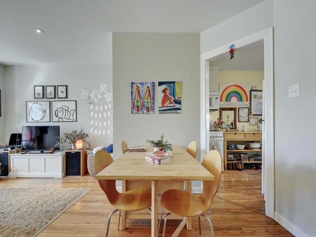 2102 Enfield RD C, Austin, TX 78703