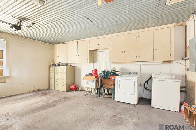 9170 Redbud St, Baton Rouge, LA 70815