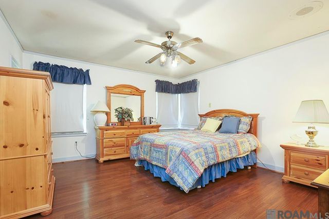 9170 Redbud St, Baton Rouge, LA 70815