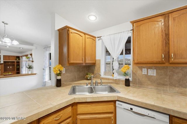 1116 N Timberline Drive, Oracle, AZ 85623