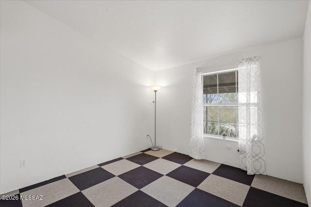 1116 N Timberline Drive, Oracle, AZ 85623