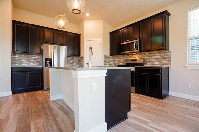 4004 Promontory Point TRL, Georgetown, TX 78626