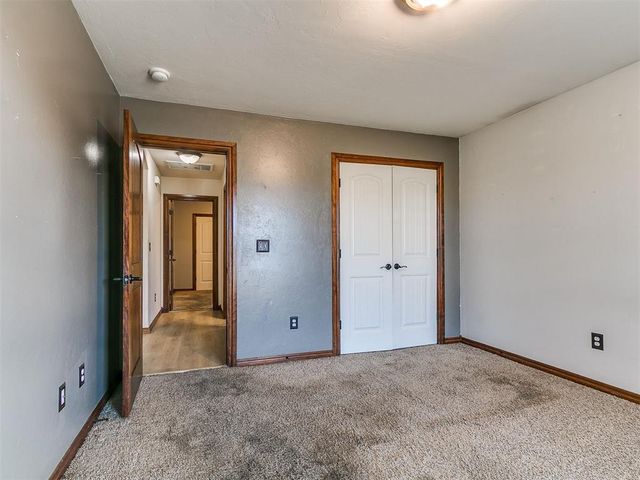 291 Hillside Drive, Harrah, OK 73045