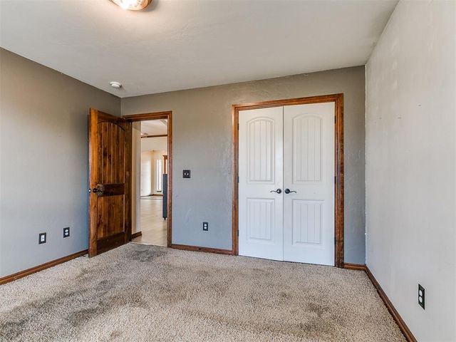 291 Hillside Drive, Harrah, OK 73045