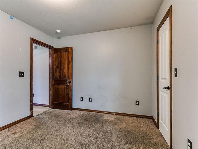 291 Hillside Drive, Harrah, OK 73045