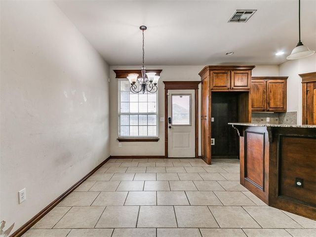 291 Hillside Drive, Harrah, OK 73045