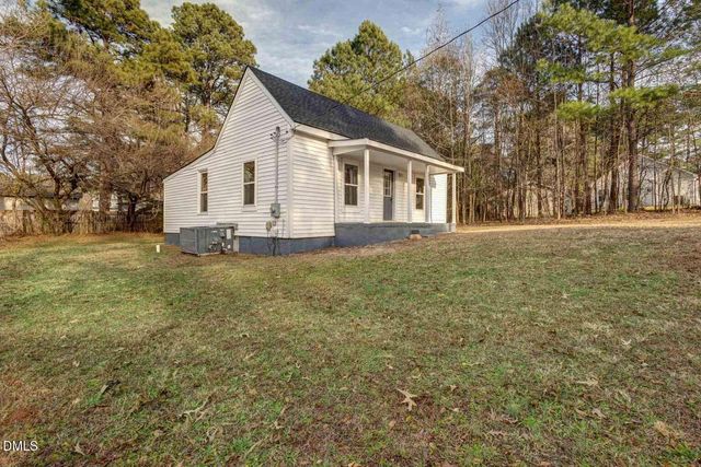 401 Prince Drive, Holly Springs, NC 27540