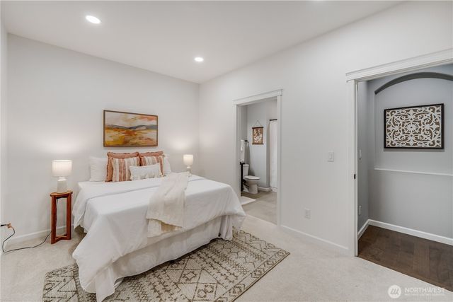 5632 James Place SE, Olympia, WA 98501