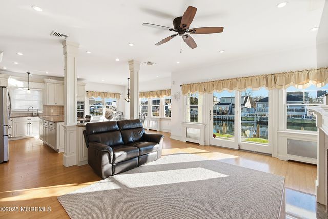 905 Bowsprit Point, Lanoka Harbor, NJ 08734