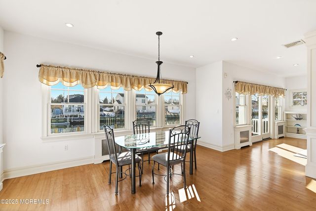 905 Bowsprit Point, Lanoka Harbor, NJ 08734