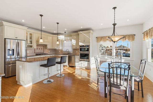 905 Bowsprit Point, Lanoka Harbor, NJ 08734