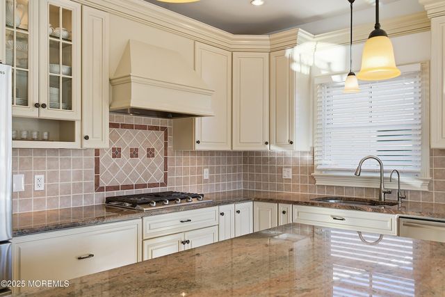 905 Bowsprit Point, Lanoka Harbor, NJ 08734