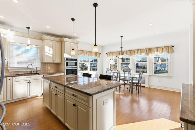 905 Bowsprit Point, Lanoka Harbor, NJ 08734