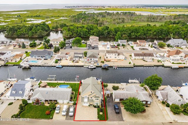 905 Bowsprit Point, Lanoka Harbor, NJ 08734