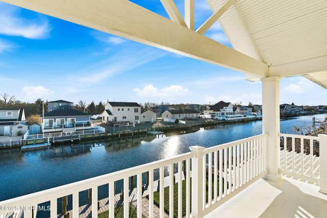 905 Bowsprit Point, Lanoka Harbor, NJ 08734