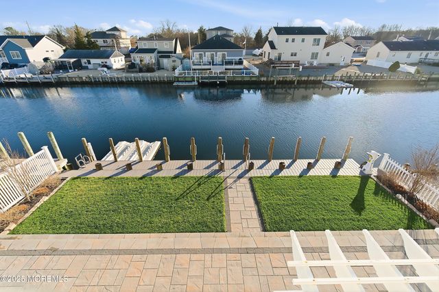 905 Bowsprit Point, Lanoka Harbor, NJ 08734