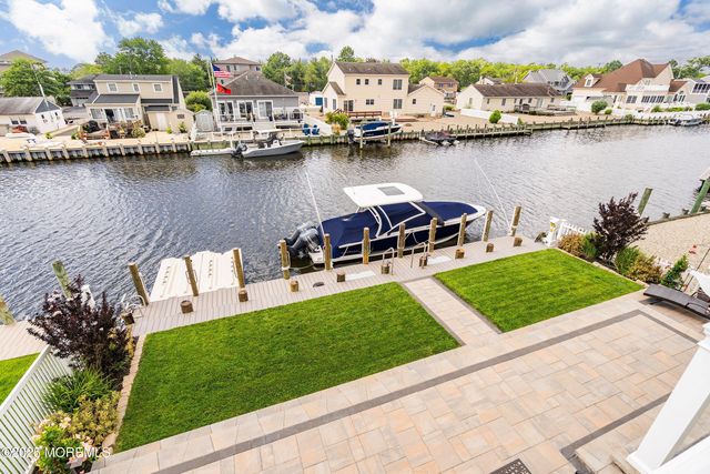 905 Bowsprit Point, Lanoka Harbor, NJ 08734