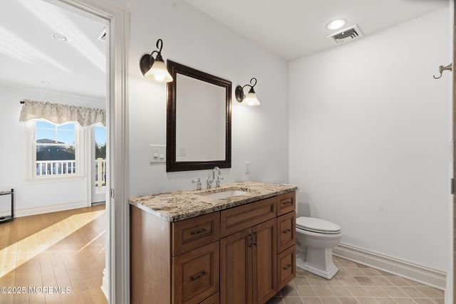 905 Bowsprit Point, Lanoka Harbor, NJ 08734