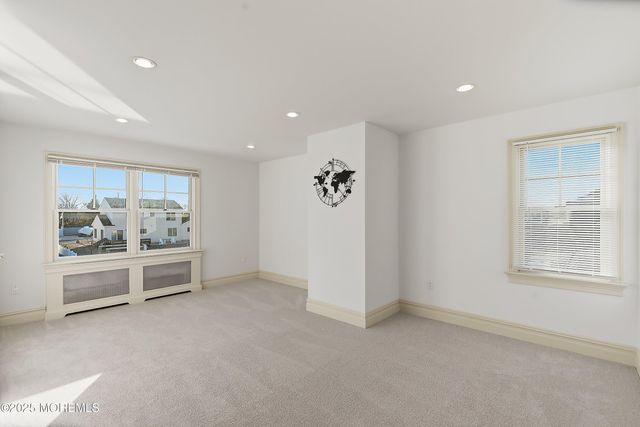 905 Bowsprit Point, Lanoka Harbor, NJ 08734