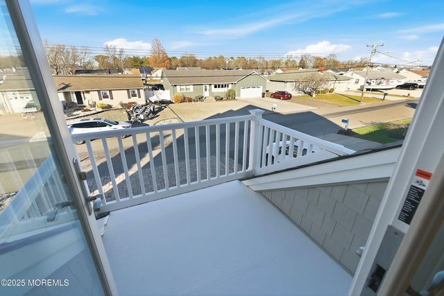 905 Bowsprit Point, Lanoka Harbor, NJ 08734