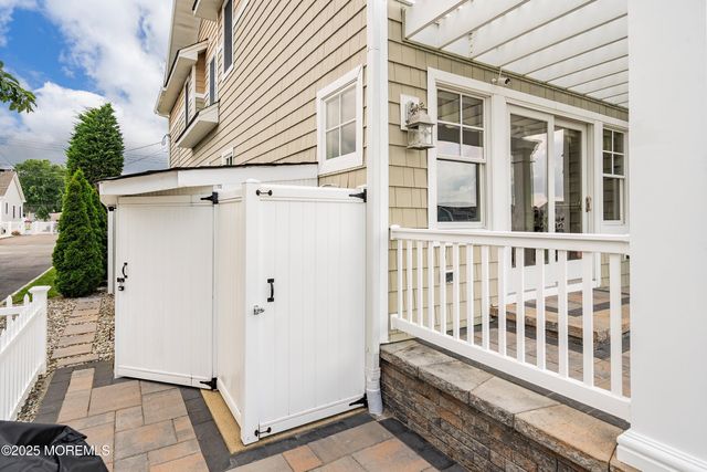 905 Bowsprit Point, Lanoka Harbor, NJ 08734