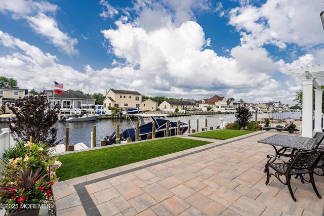 905 Bowsprit Point, Lanoka Harbor, NJ 08734