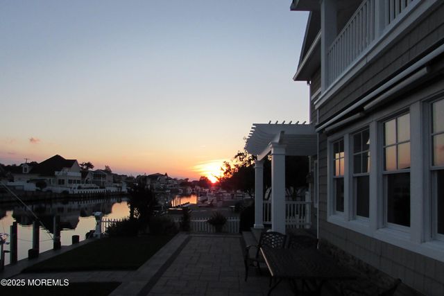 905 Bowsprit Point, Lanoka Harbor, NJ 08734