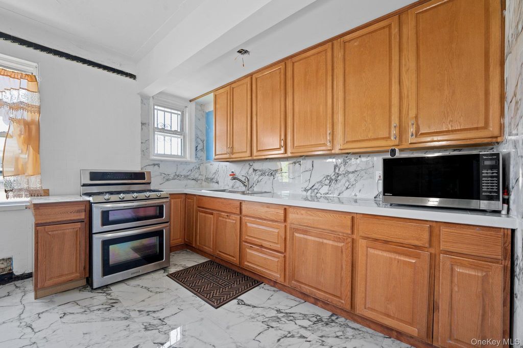 10505 Ditmars Boulevard, East Elmhurst, NY 11369 — photo 3