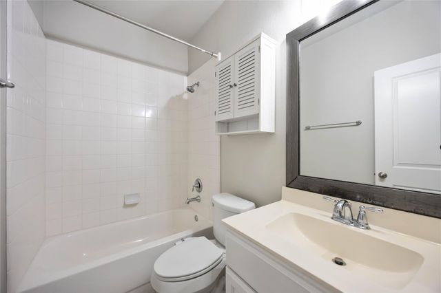 2107 Blossomcrown Dr, Katy, TX 77494