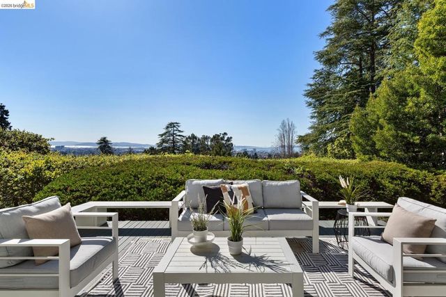 45 Vicente Rd, Berkeley, CA 94705