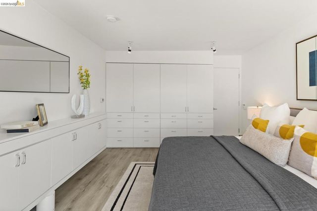 45 Vicente Rd, Berkeley, CA 94705