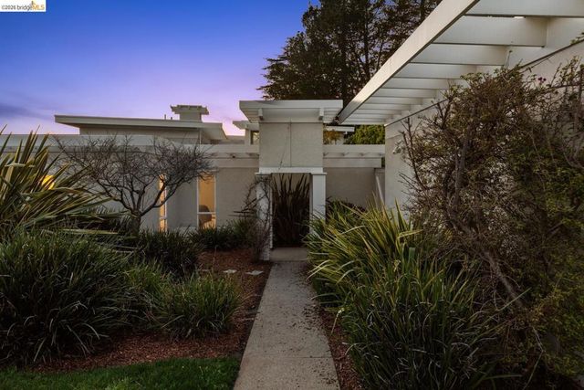 45 Vicente Rd, Berkeley, CA 94705