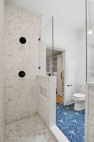 995 Ashley Avenue, Charleston, SC 29403