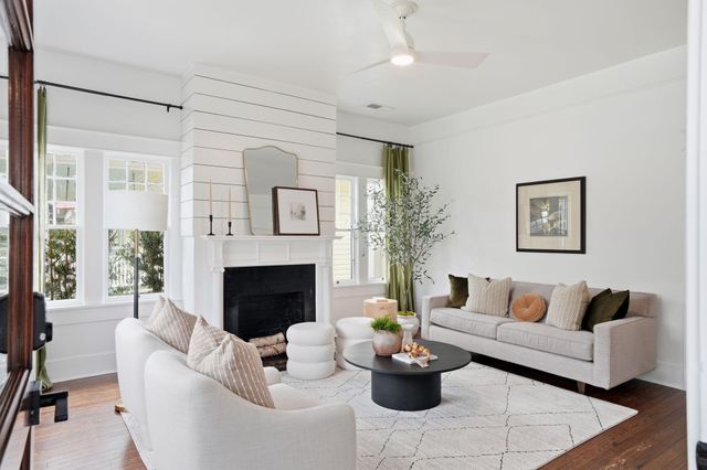 995 Ashley Avenue, Charleston, SC 29403