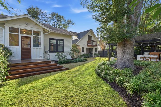 995 Ashley Avenue, Charleston, SC 29403