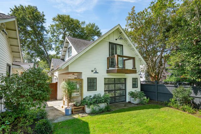 995 Ashley Avenue, Charleston, SC 29403