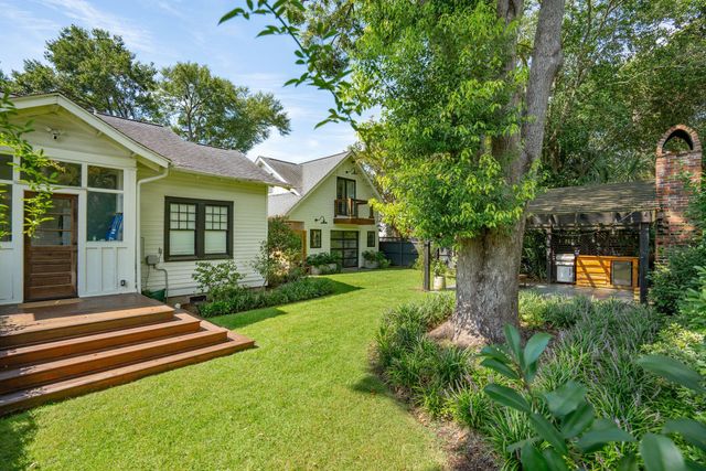 995 Ashley Avenue, Charleston, SC 29403