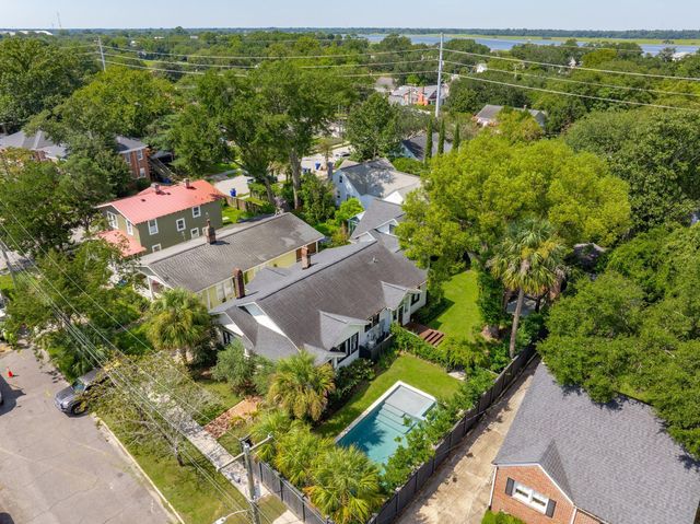 995 Ashley Avenue, Charleston, SC 29403