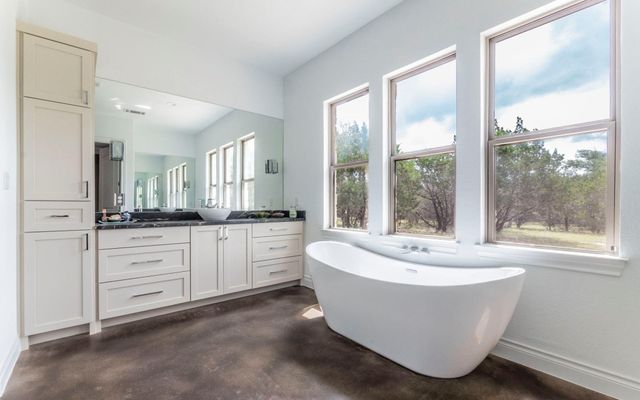 163 Honey Locust CT, Driftwood, TX 78619