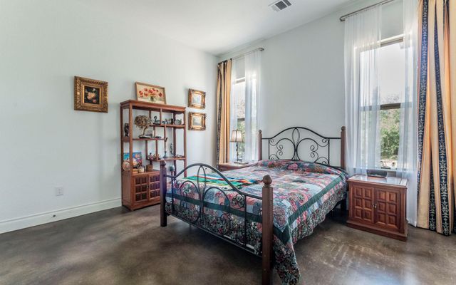 163 Honey Locust CT, Driftwood, TX 78619