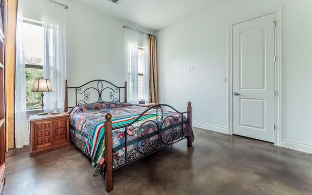 163 Honey Locust CT, Driftwood, TX 78619