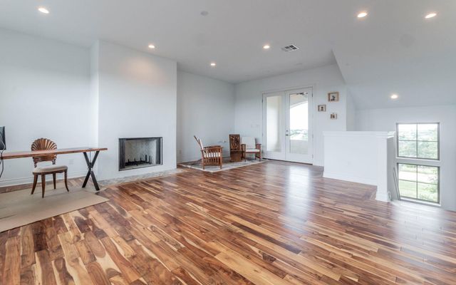 163 Honey Locust CT, Driftwood, TX 78619