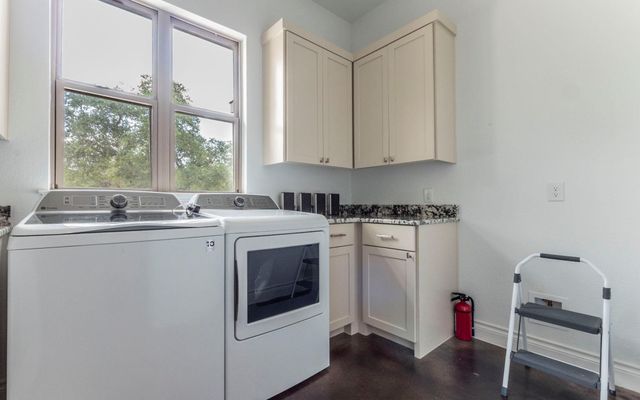 163 Honey Locust CT, Driftwood, TX 78619